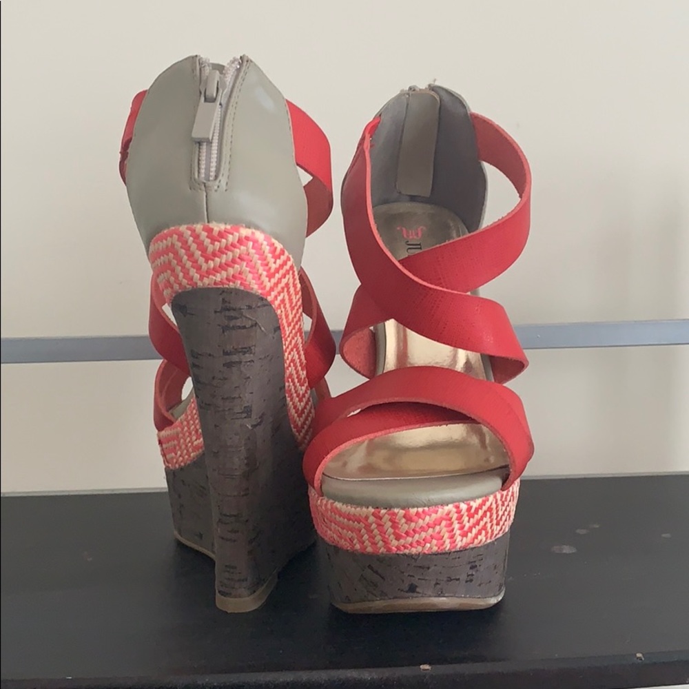 Red platform wedges - Picture 2 of 4